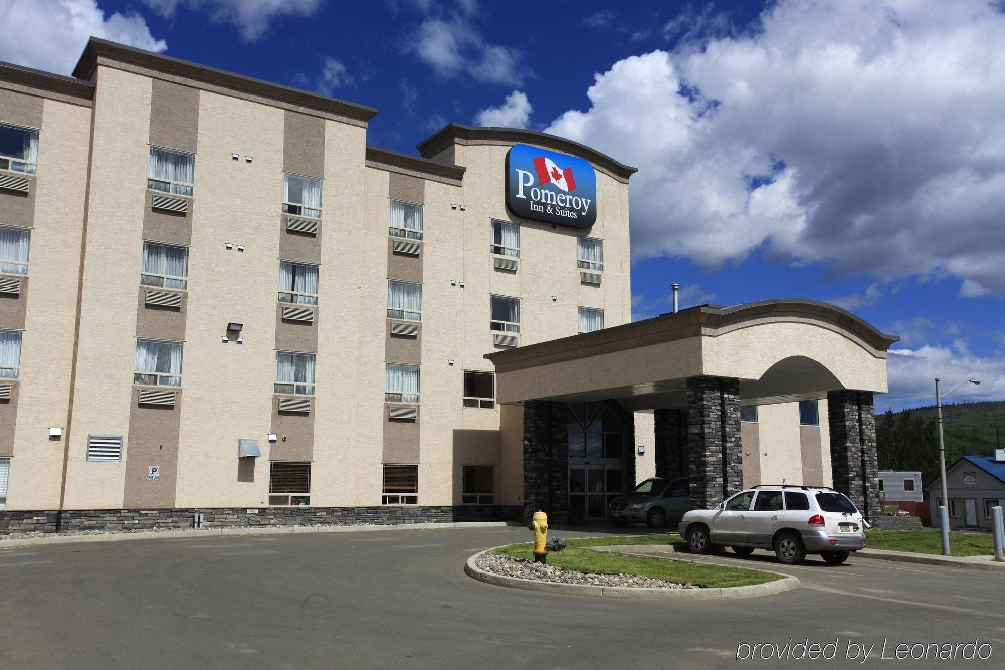 Pomeroy Inn And Suites Chetwynd Exterior foto